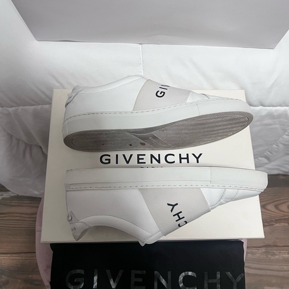 Givenchy White Slip-On Sneakers - Picture 5 of 7